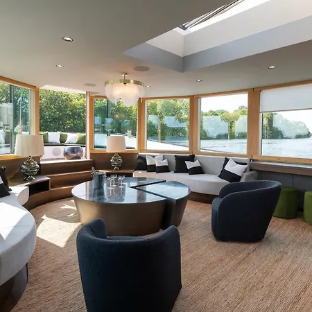 Grace Mit Zwei Schlafzimmern 베를린